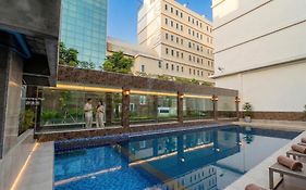 Elegant Airport Hotel